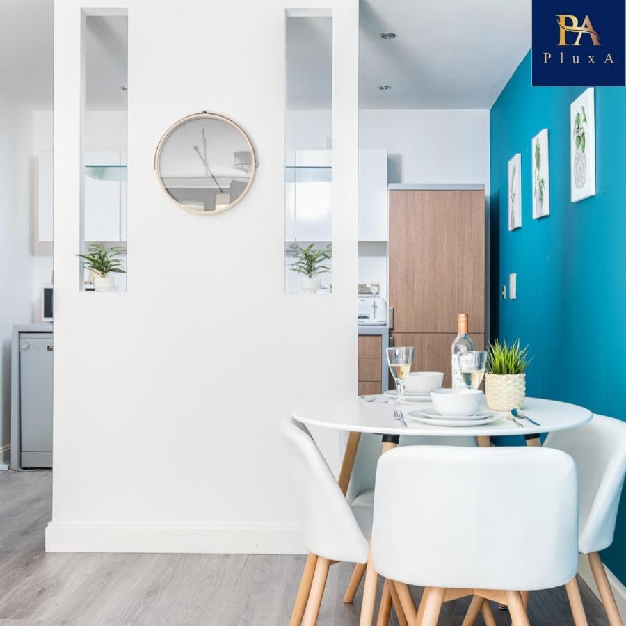 Pluxa Vivid Veranda Beautiful City Centre Apartment With Free Parking 伯明翰 外观 照片