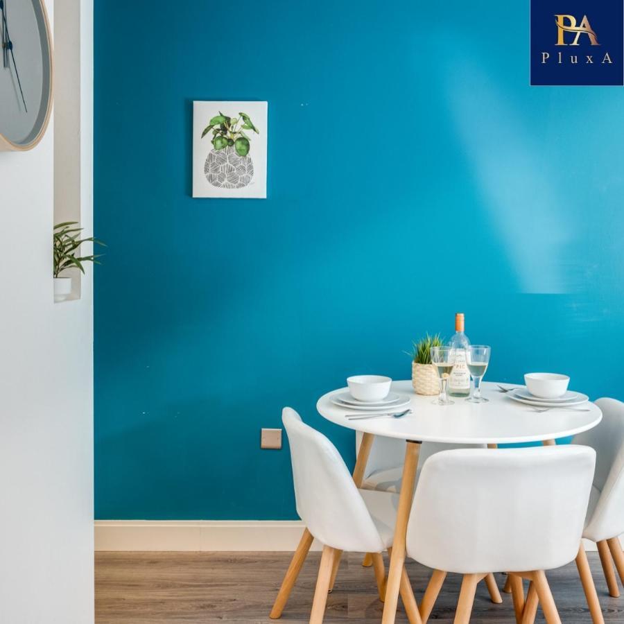 Pluxa Vivid Veranda Beautiful City Centre Apartment With Free Parking 伯明翰 外观 照片